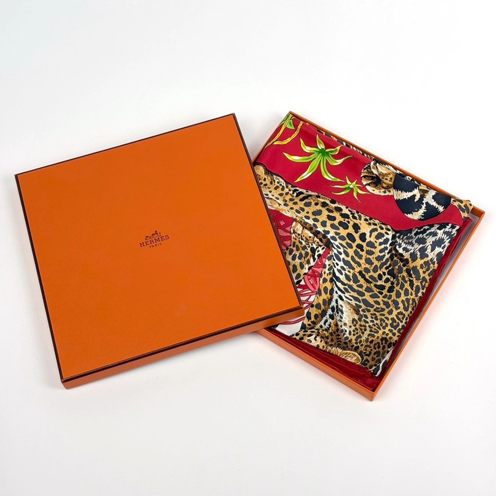 HERMES Authentic Red Silk Love Scarf - Picture 5 of 5